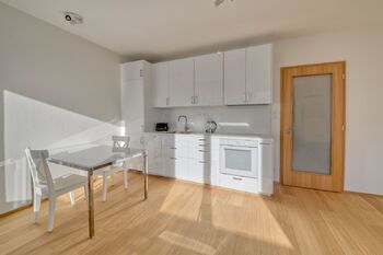 Pronájem bytu 1+kk v osobním vlastnictví 32 m², Praha 5 - Jinonice