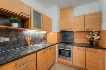 Prodej bytu 2+kk v osobním vlastnictví 52 m², Praha 10 - Záběhlice