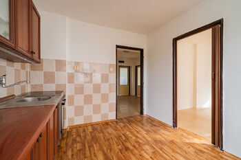 Prodej bytu 3+1 v osobním vlastnictví 77 m², Odolena Voda