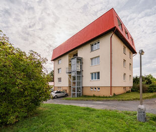 Prodej bytu 3+1 v osobním vlastnictví 77 m², Odolena Voda