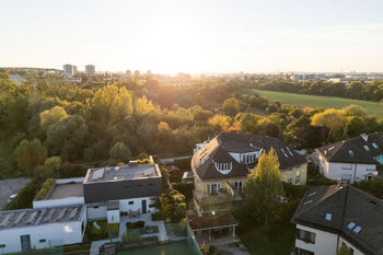 Bez komentáře - Prodej bytu 2+1 v osobním vlastnictví 86 m², Praha 10 - Dolní Měcholupy