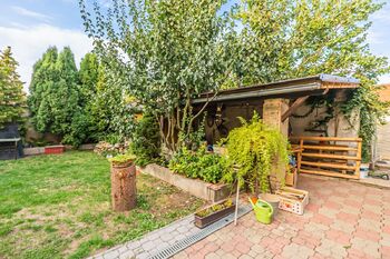 Pergola + dílna - Prodej domu 186 m², Žilina