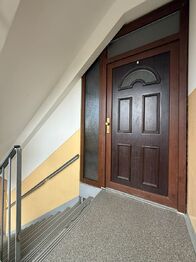 Prodej bytu 2+1 v osobním vlastnictví 80 m², Bílina