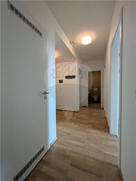chodba - Pronájem bytu 3+kk v osobním vlastnictví 78 m², Praha 9 - Vysočany