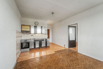 Prodej bytu 2+kk v osobním vlastnictví 39 m², Praha 4 - Kamýk