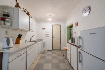 Prodej domu 300 m², Horní Řasnice