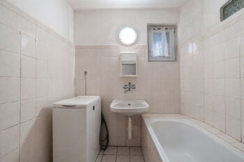 Prodej domu 300 m², Horní Řasnice
