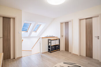 Prodej domu 300 m², Otvice