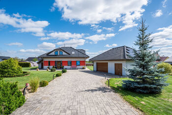 Prodej domu 300 m², Otvice