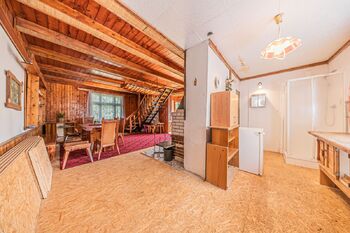 pohled od kuchyně - Prodej chaty / chalupy 70 m², Janov
