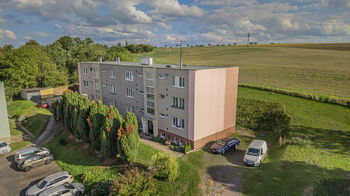 Prodej bytu 3+1 v osobním vlastnictví 68 m², Zvoleněves