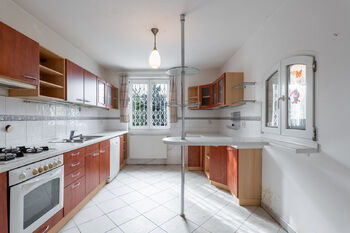 Prodej domu 234 m², Praha 4 - Libuš
