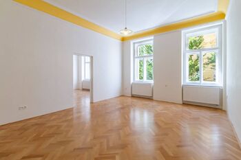 Jedna z ložnic bytu - Pronájem bytu 2+1 v osobním vlastnictví 82 m², Praha 2 - Vinohrady 