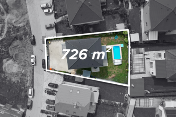vyznačený dům - Prodej domu 220 m², Polerady