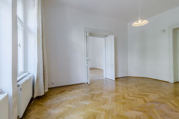 Pronájem bytu 4+1 v osobním vlastnictví 121 m², Praha 2 - Vinohrady