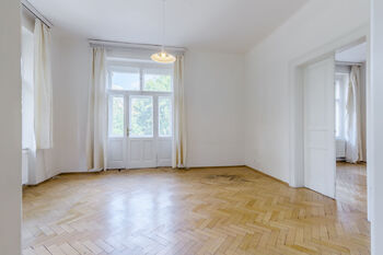 Pronájem bytu 4+1 v osobním vlastnictví 121 m², Praha 2 - Vinohrady