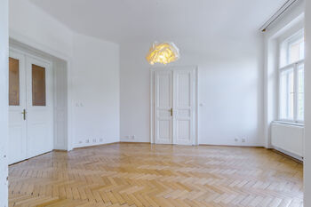 Pronájem bytu 4+1 v osobním vlastnictví 121 m², Praha 2 - Vinohrady