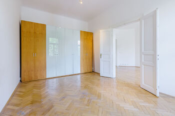 Pronájem bytu 4+1 v osobním vlastnictví 121 m², Praha 2 - Vinohrady