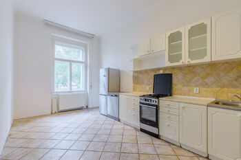 Pronájem bytu 4+1 v osobním vlastnictví 121 m², Praha 2 - Vinohrady