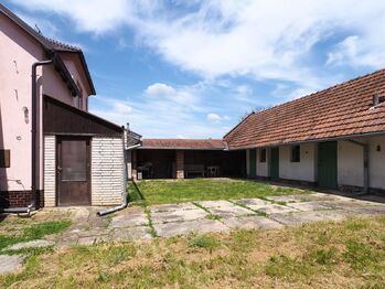Pronájem domu 197 m², Nemochovice