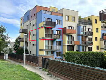 Vyznačení bytu - Pronájem bytu 2+kk v osobním vlastnictví 61 m², Praha 10 - Hostivař