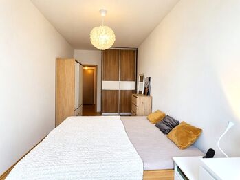 Ložnice - Pronájem bytu 2+kk v osobním vlastnictví 61 m², Praha 10 - Hostivař