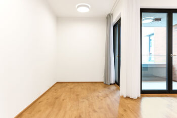 Pronájem bytu 1+kk v osobním vlastnictví 38 m², Praha 8 - Libeň