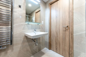 Pronájem bytu 1+kk v osobním vlastnictví 38 m², Praha 8 - Libeň