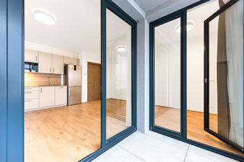 Pronájem bytu 1+kk v osobním vlastnictví 38 m², Praha 8 - Libeň