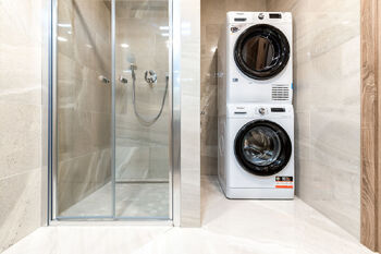 Pronájem bytu 1+kk v osobním vlastnictví 38 m², Praha 8 - Libeň