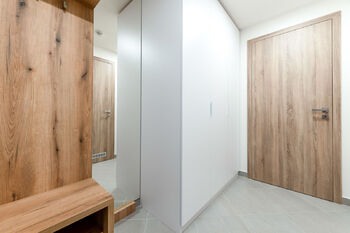 Pronájem bytu 1+kk v osobním vlastnictví 38 m², Praha 8 - Libeň