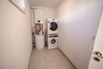 Pronájem domu 161 m², Praha 8 - Březiněves