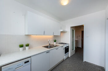 Prodej bytu 3+1 v osobním vlastnictví 66 m², Praha 8 - Bohnice