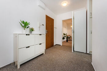 Prodej bytu 3+1 v osobním vlastnictví 66 m², Praha 8 - Bohnice