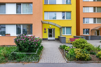 Prodej bytu 3+1 v osobním vlastnictví 66 m², Praha 8 - Bohnice