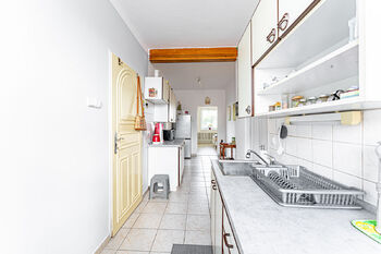 Kuchyň přízemí - Prodej domu 218 m², Stará Huť