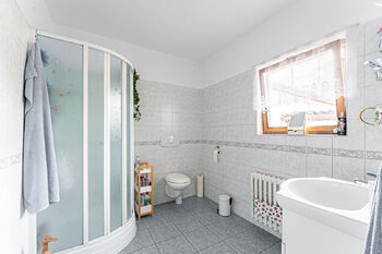 Prodej domu 218 m², Stará Huť