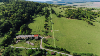 Prodej pozemku 27157 m², Javorník