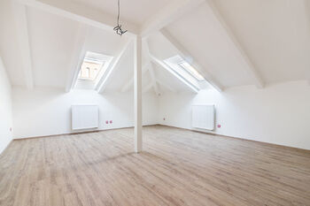 Pronájem bytu 3+kk v osobním vlastnictví 141 m², Praha 5 - Smíchov