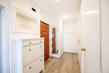 vstupní chodba - Prodej bytu 3+kk v osobním vlastnictví 66 m², Praha 4 - Chodov