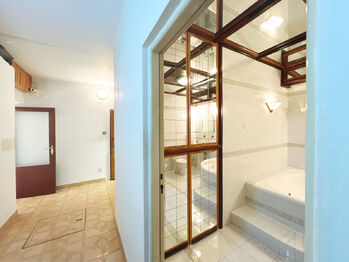 Prodej domu 280 m², Praha 5 - Smíchov