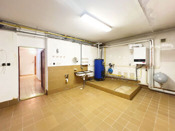 Prodej domu 280 m², Praha 5 - Smíchov