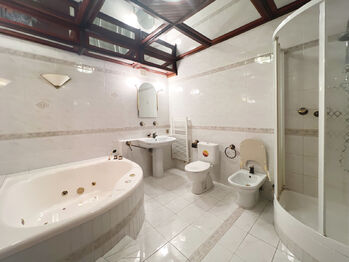 Prodej domu 280 m², Praha 5 - Smíchov