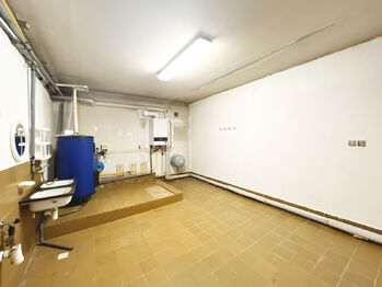 Prodej domu 280 m², Praha 5 - Smíchov