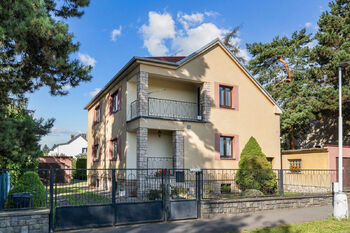 Prodej domu 160 m², Praha 5 - Slivenec