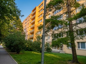 Pronájem bytu 3+1 v osobním vlastnictví 52 m², Praha 9 - Prosek