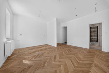 Prodej bytu 1+kk v osobním vlastnictví 23 m², Praha 4 - Podolí