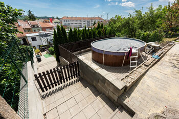 Rodinný dům Rotalova, Brno, se 3 bytovými jednotkami a zahradou - Prodej nájemního (činžovního) domu 208 m², Brno