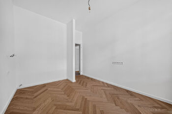 Prodej bytu 2+kk v osobním vlastnictví 34 m², Praha 4 - Podolí