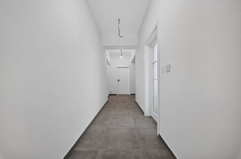 Prodej bytu 3+kk v osobním vlastnictví 60 m², Praha 4 - Podolí